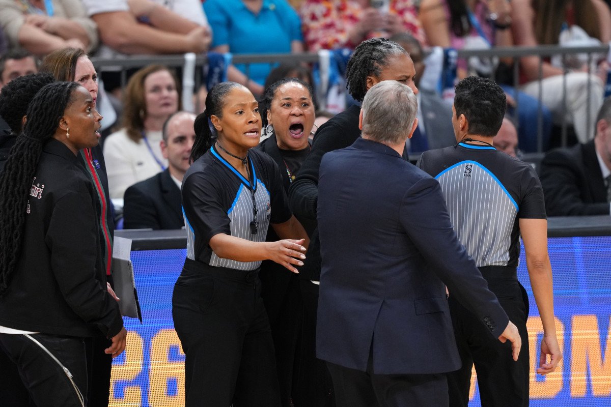 UConn Coach Geno Auriemma Issues Official Statement After Agreement With Dawn Staley UConn Coach Geno Auriemma Issues Official Statement After Agreement With Dawn Staley