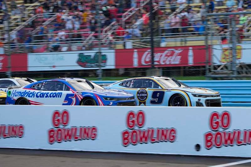 NASCAR Issues ‘Apology’ to Championship Contender After Costly Officiating Fumble NASCAR Issues ‘Apology’ to Championship Contender After Costly Officiating Fumble