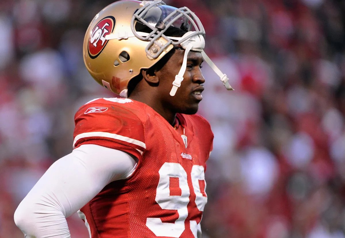 Aldon Smith, former 49ers All-Pro pass rusher, dies at 36 Aldon Smith, former 49ers All-Pro pass rusher, dies at 36