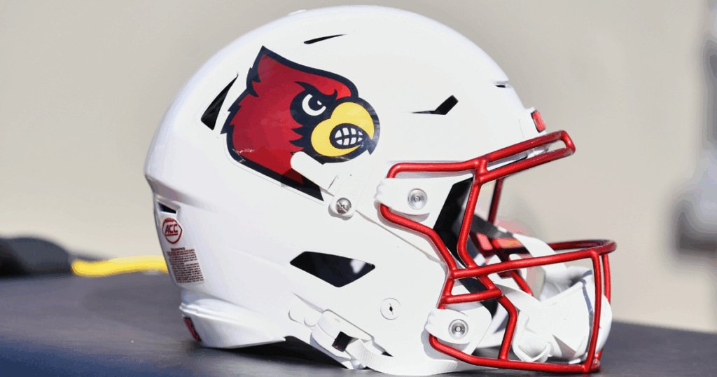 Louisville DB Daeh McCullough plans to enter NCAA Transfer Portal Louisville DB Daeh McCullough plans to enter NCAA Transfer Portal