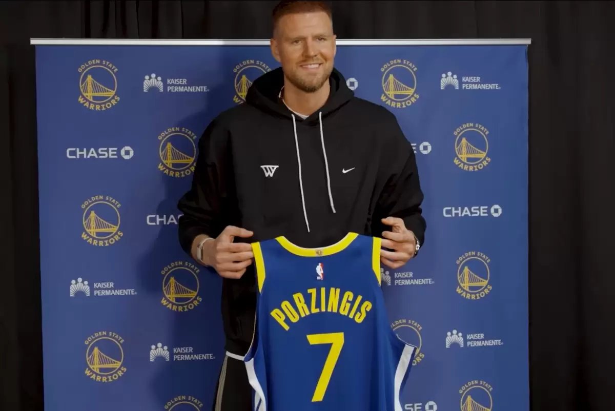 Warriors want Kristaps Porzingis to take less money to stay Warriors want Kristaps Porzingis to take less money to stay