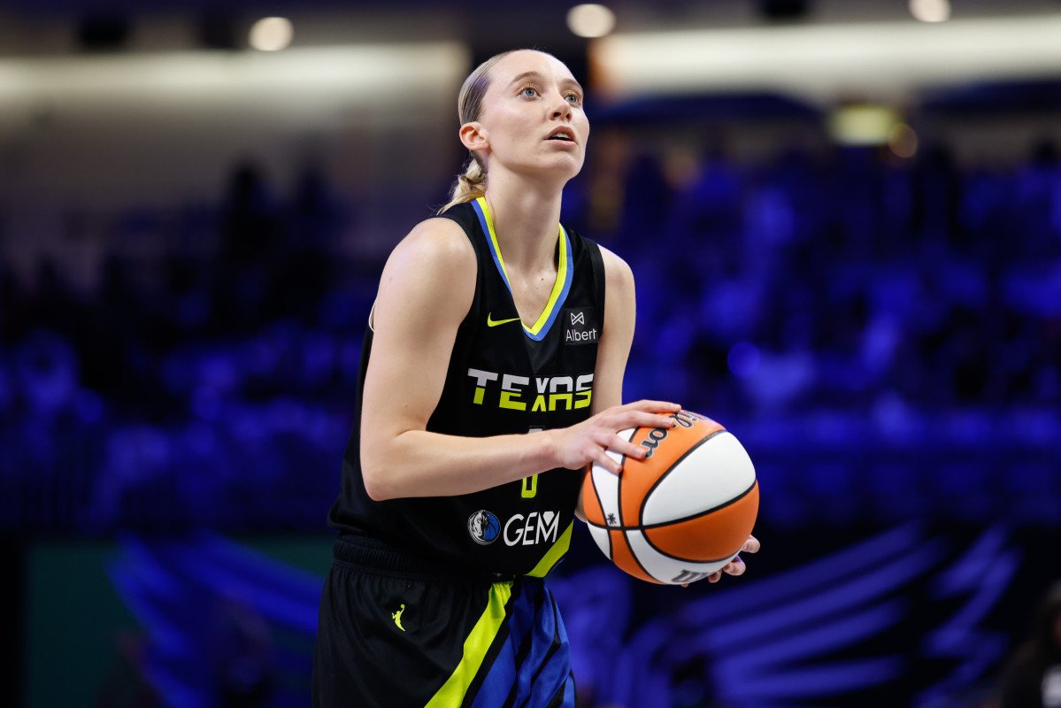 Paige Bueckers Sends Clear Message Amid WNBA Lockout Concerns Paige Bueckers Sends Clear Message Amid WNBA Lockout Concerns
