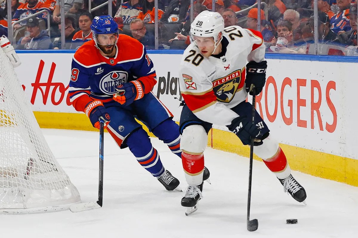 Panthers’ Mike Benning Shines Against Oilers; Adds Appreciated Offense From Blueline Panthers’ Mike Benning Shines Against Oilers; Adds Appreciated Offense From Blueline