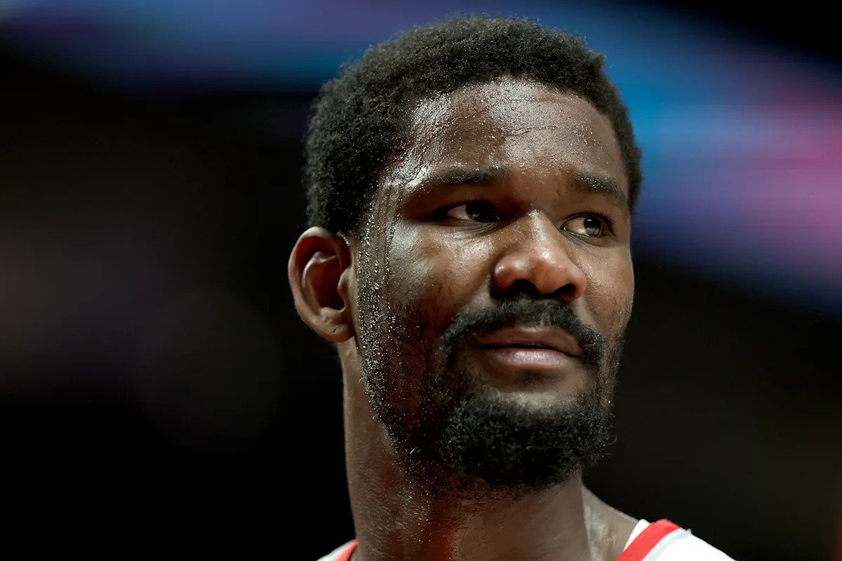 Deandre Ayton reportedly finalizing buyout with Trail Blazers, will become a free agent if he clears waivers Deandre Ayton reportedly finalizing buyout with Trail Blazers, will become a free agent if he clears waivers