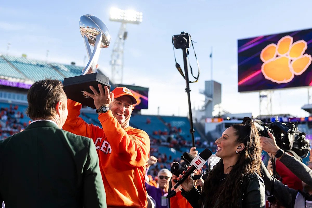 New bowl projections for Clemson football at midway point of 2025 season New bowl projections for Clemson football at midway point of 2025 season