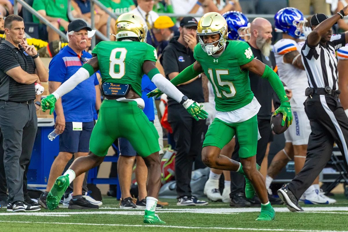 Notre Dame cornerback Leonard Moore snags award after two-pick game against Boise State