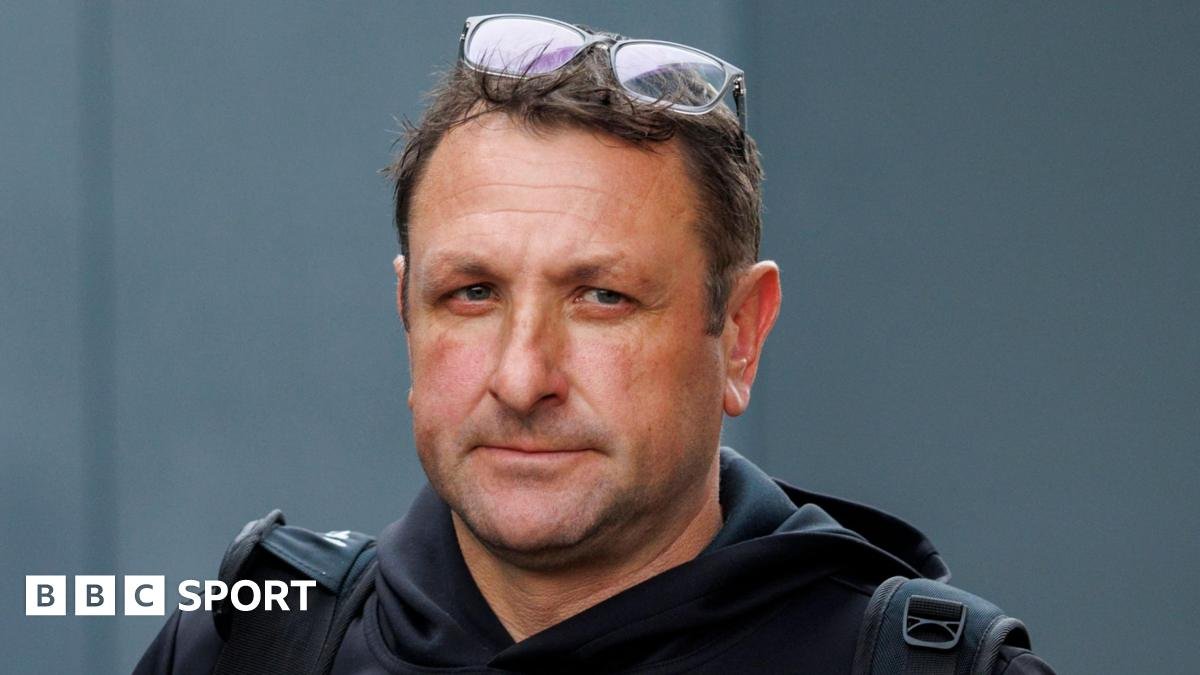 Ali Hepher: Exeter Chiefs reappoint former head coach in academy role