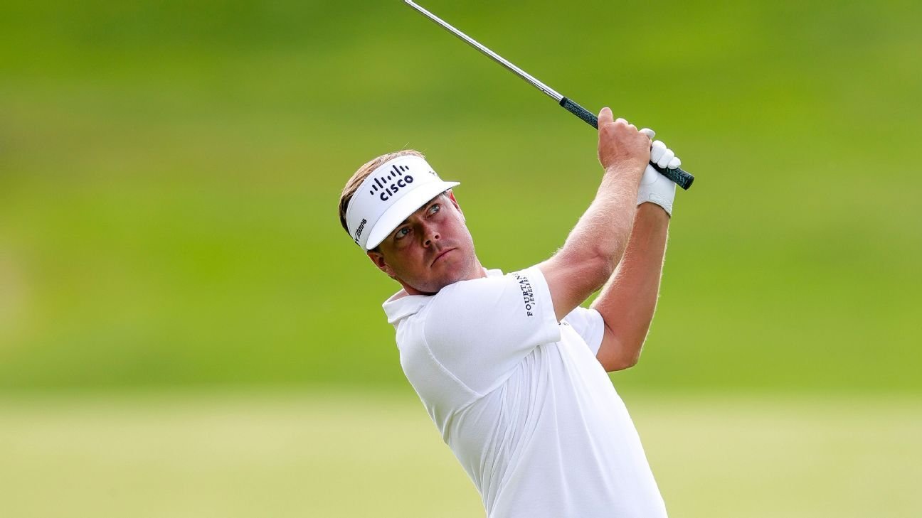 Keith Mitchell leads Truist after course-record 61; Rory 5 back Keith Mitchell leads Truist after course-record 61; Rory 5 back