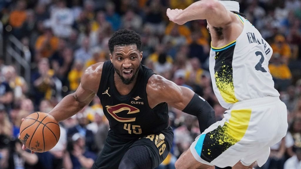 Donovan Mitchell (ankle) exits early, to have MRI on Monday Donovan Mitchell (ankle) exits early, to have MRI on Monday