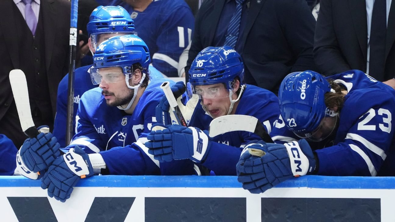 Leafs offense again disappears in Game 5 loss to Panthers Leafs offense again disappears in Game 5 loss to Panthers