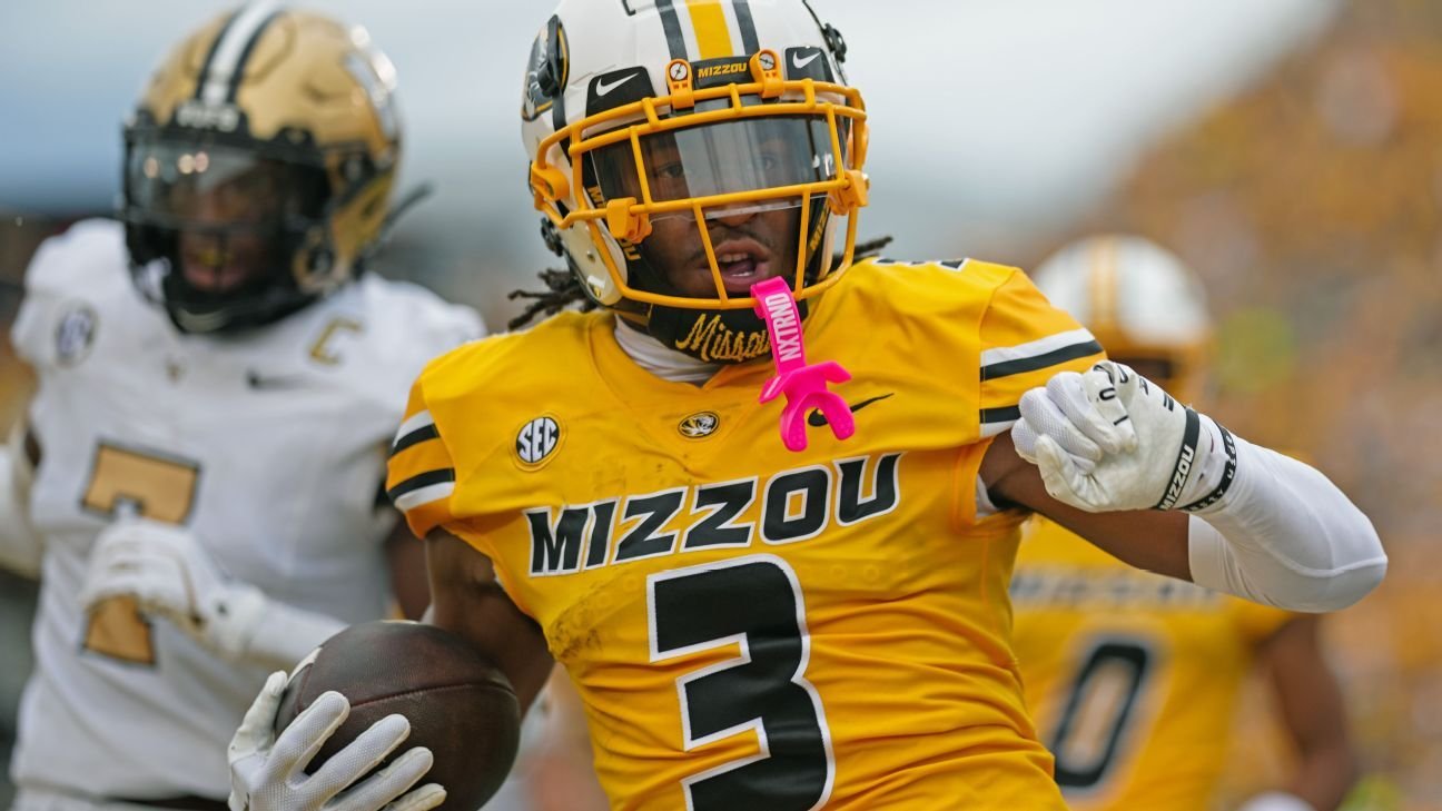 Bears WR Luther Burden finds motivation in draft-day fall Bears WR Luther Burden finds motivation in draft-day fall