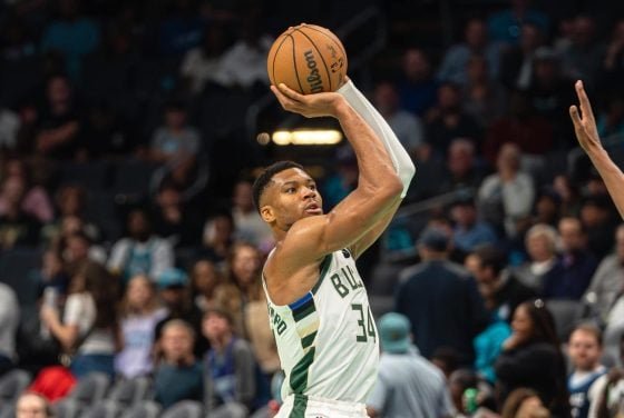 Shaq advises Giannis Antetokounmpo to stay put Shaq advises Giannis Antetokounmpo to stay put