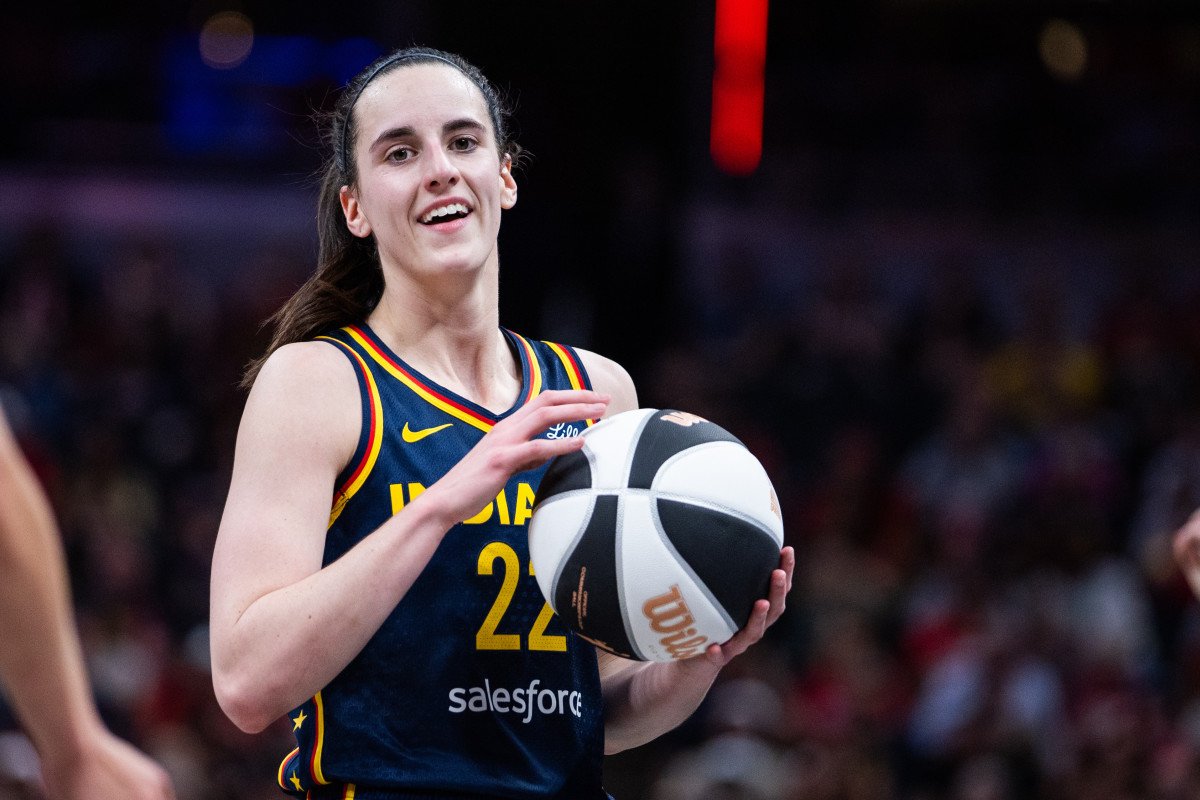 Caitlin Clark Turns Heads With Response to WNBA Commissioner’s Big Reveal Caitlin Clark Turns Heads With Response to WNBA Commissioner’s Big Reveal