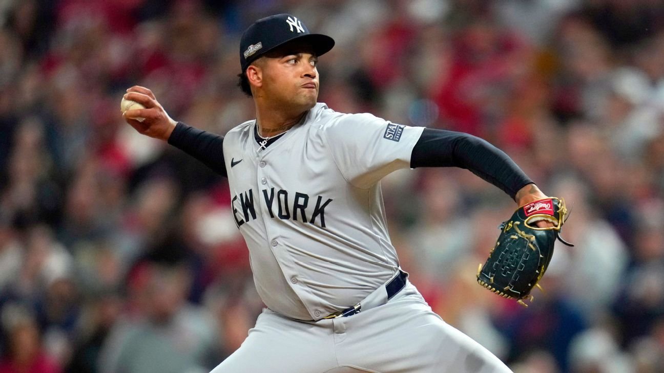 Yankees’ Luis Gil strikes out six batters in first rehab start Yankees’ Luis Gil strikes out six batters in first rehab start