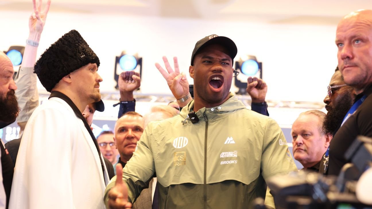 Bradley’s take: How Dubois can disrupt Usyk’s rhythm Bradley’s take: How Dubois can disrupt Usyk’s rhythm