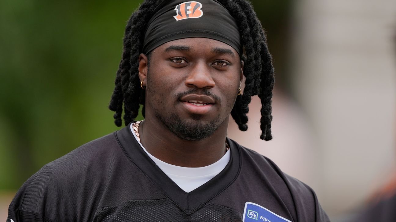 Bengals prez Brown – ‘Foolishness’ Shemar Stewart still unsigned Bengals prez Brown – ‘Foolishness’ Shemar Stewart still unsigned