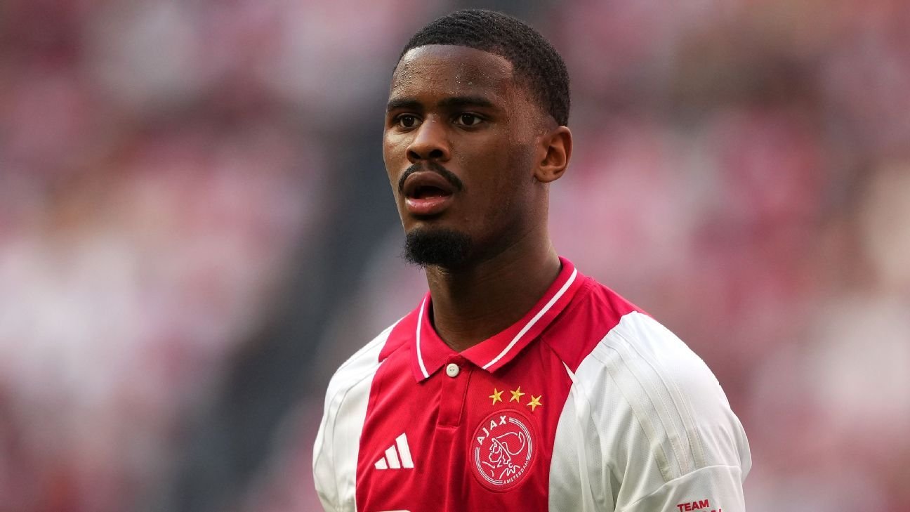 Chelsea transfers: Offer made for Ajax defender Hato – sources Chelsea transfers: Offer made for Ajax defender Hato – sources