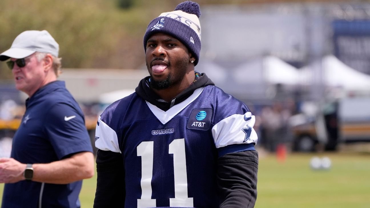 Jerry Jones hears fans chant ‘Pay Micah!’ as talks continue Jerry Jones hears fans chant ‘Pay Micah!’ as talks continue