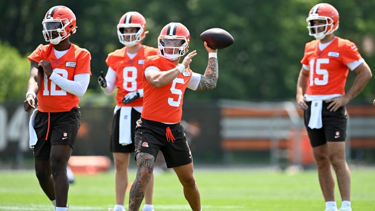 Predicting preseason QB battles: Browns, Colts, Giants, Saints Predicting preseason QB battles: Browns, Colts, Giants, Saints