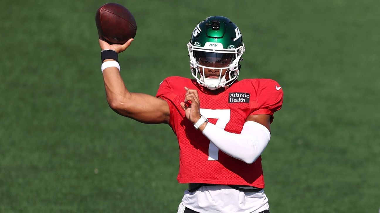 Jets’ Justin Fields returns to 11-on-11 drills after injury scare Jets’ Justin Fields returns to 11-on-11 drills after injury scare