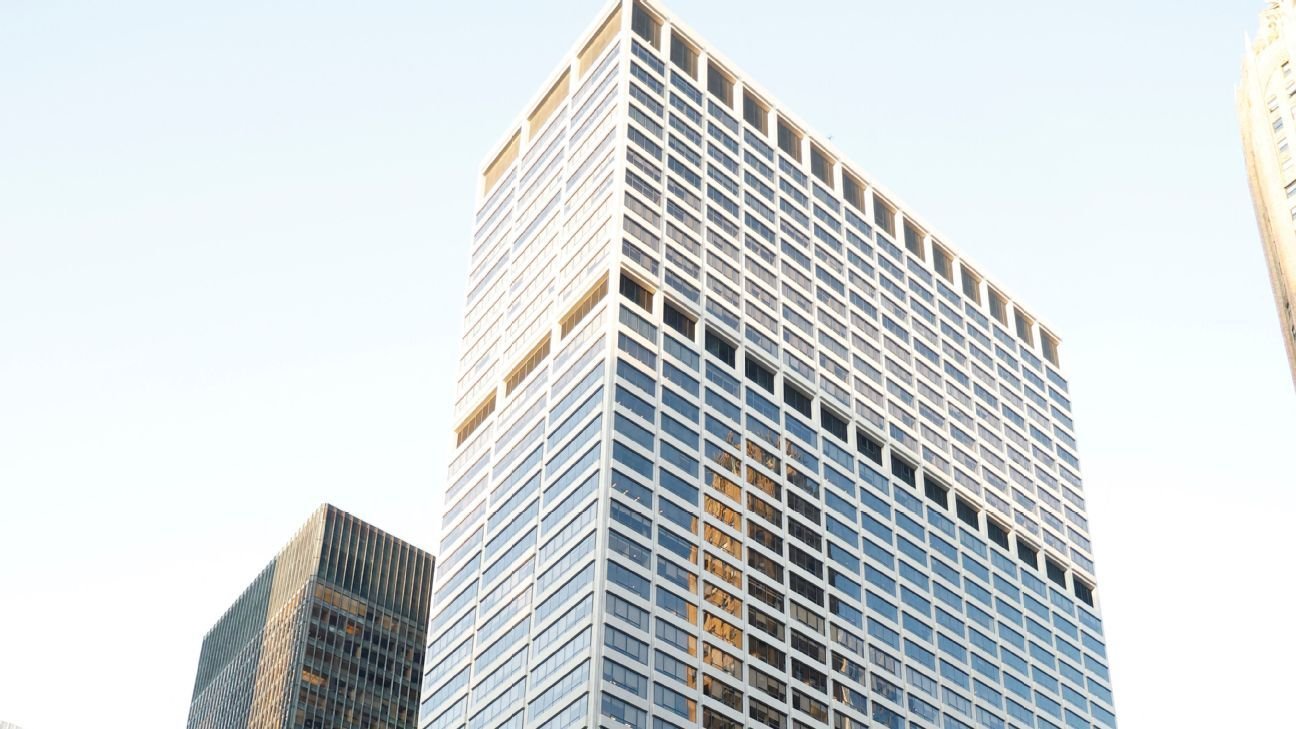 Shooter was targeting NFL headquarters, NYC mayor says Shooter was targeting NFL headquarters, NYC mayor says