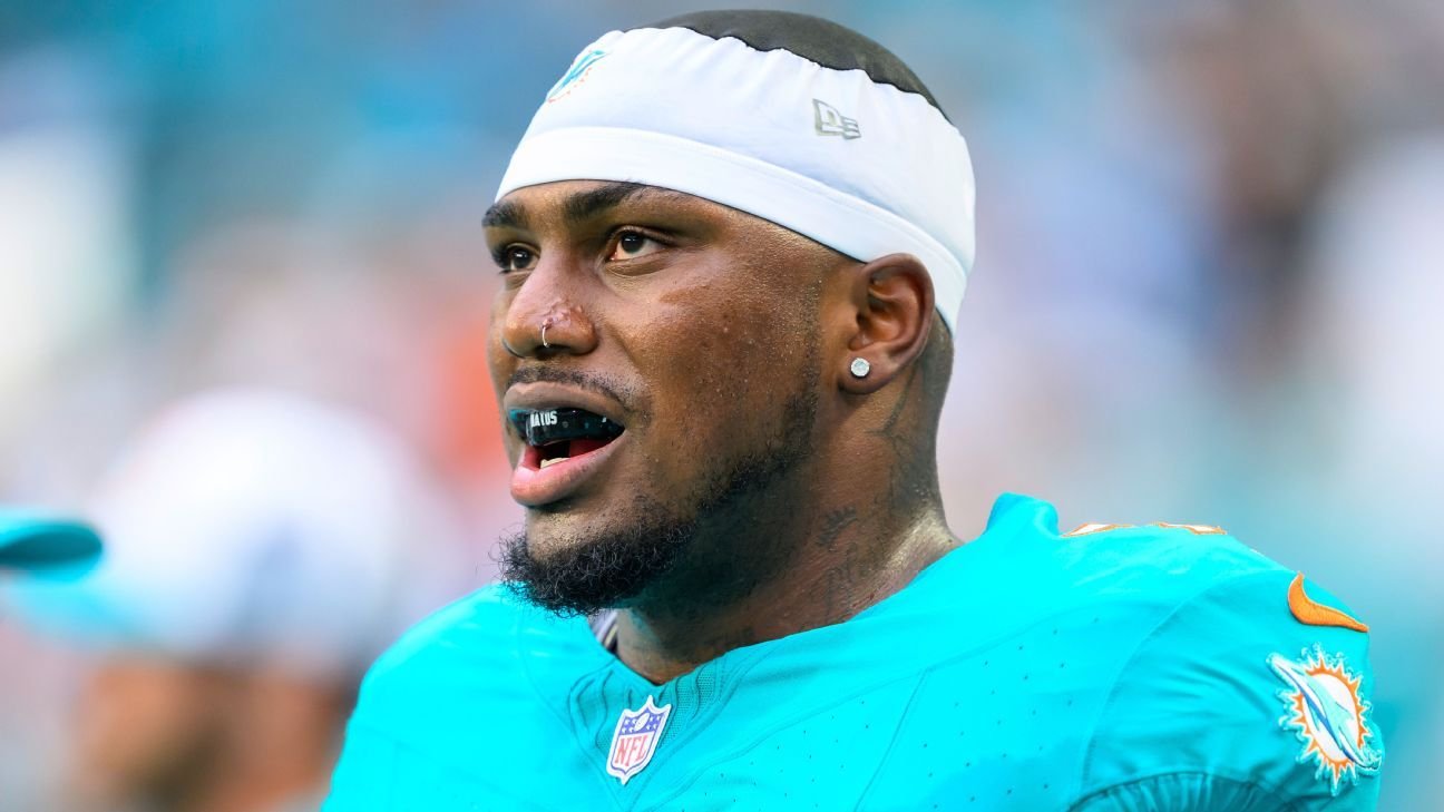 Source — Dolphins’ Matos out of hospital after upper-body injury Source — Dolphins’ Matos out of hospital after upper-body injury