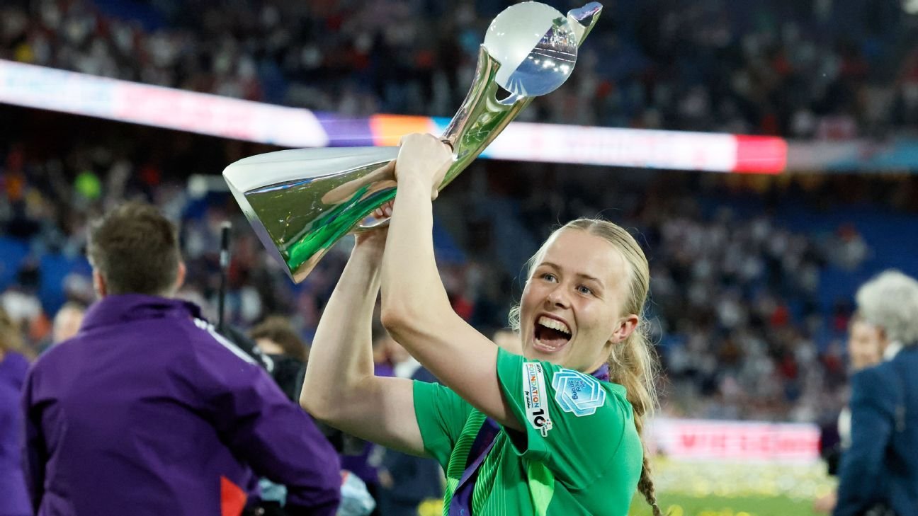 England’s Hampton threw away Spain GK’s notes in Euros shootout