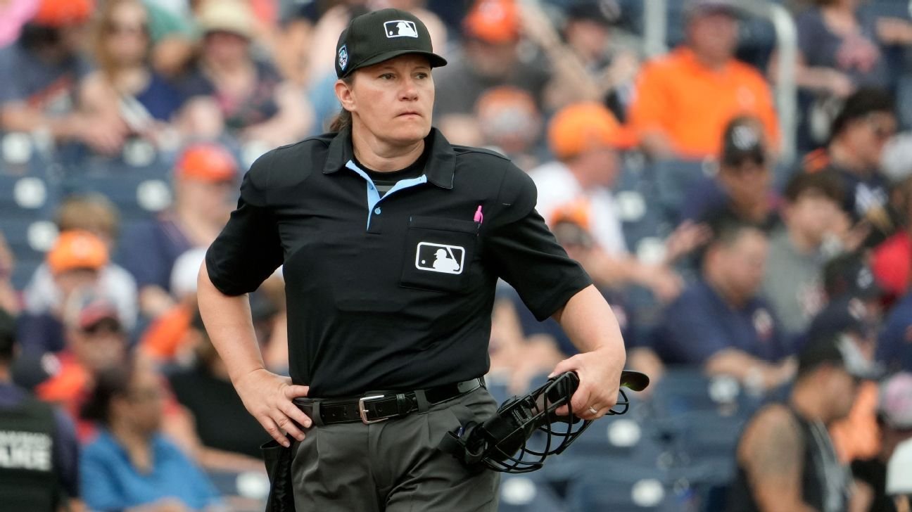 Pawol becomes first female umpire to work MLB regular-season game Pawol becomes first female umpire to work MLB regular-season game