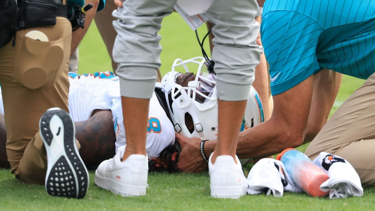 Sources – Dolphins’ Mattison has season-ending neck surgery Sources – Dolphins’ Mattison has season-ending neck surgery