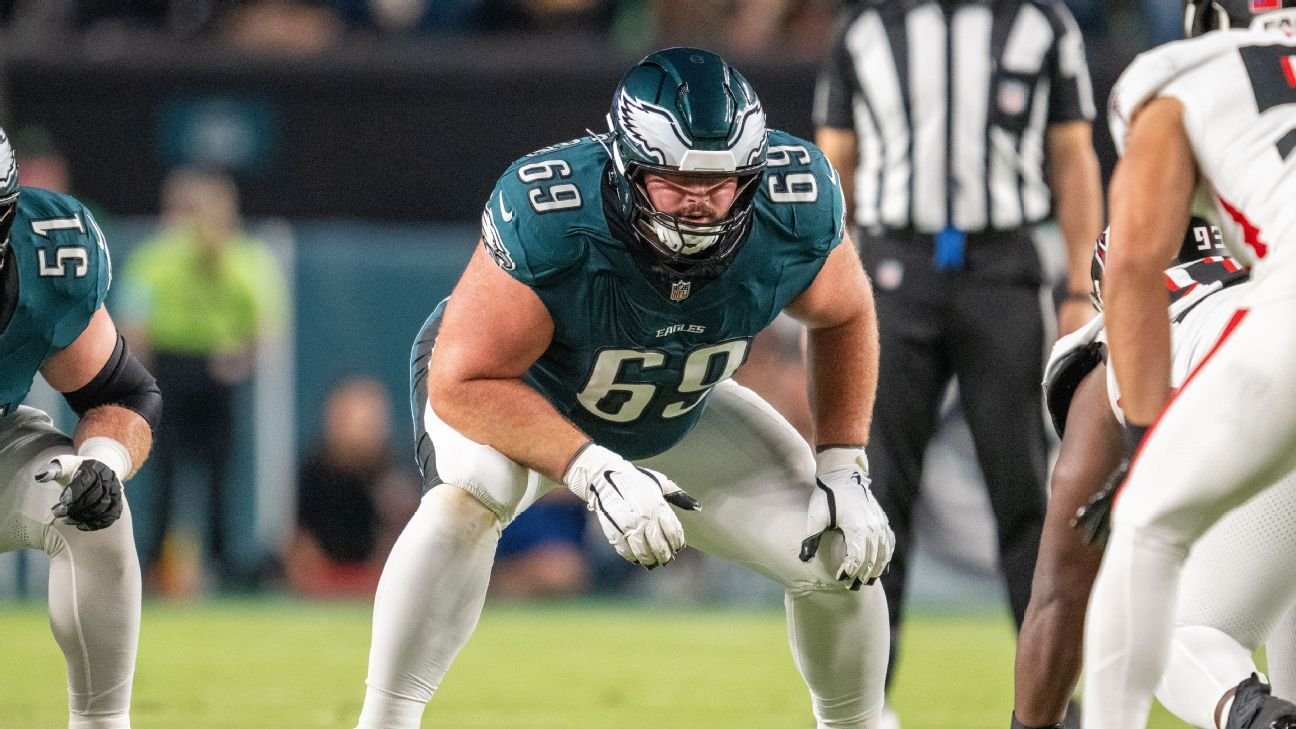 Sources – Eagles’ Dickerson thought to have meniscus injury Sources – Eagles’ Dickerson thought to have meniscus injury
