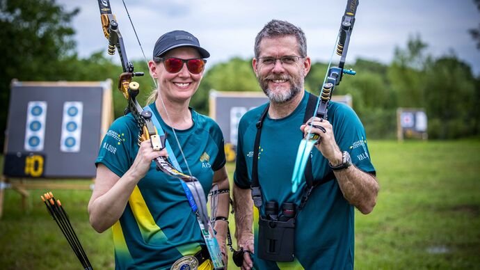 Simon and Nicky Fairweather: Flying the flag for barebow in Chengdu