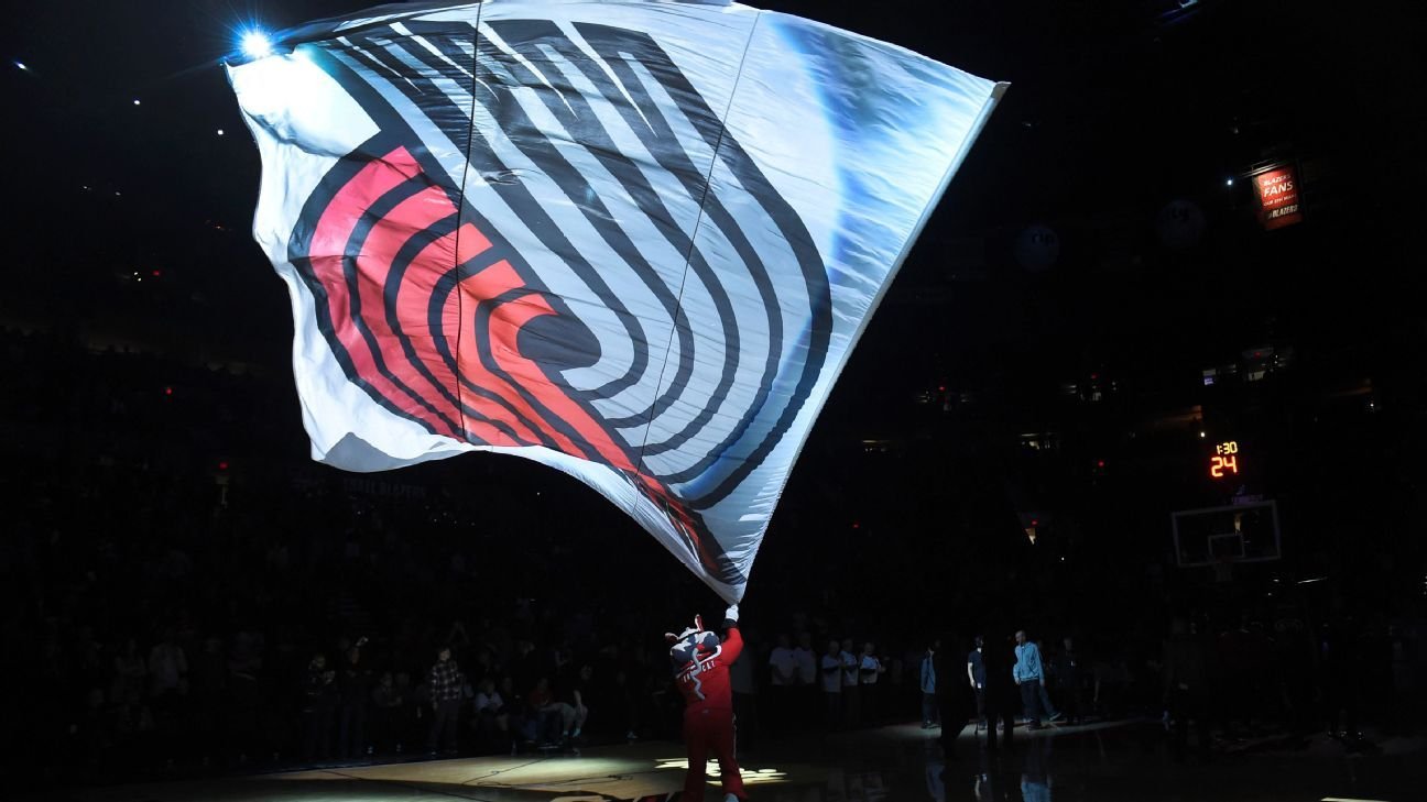 Sources – Tom Dundon to buy Trail Blazers, keep team in Portland