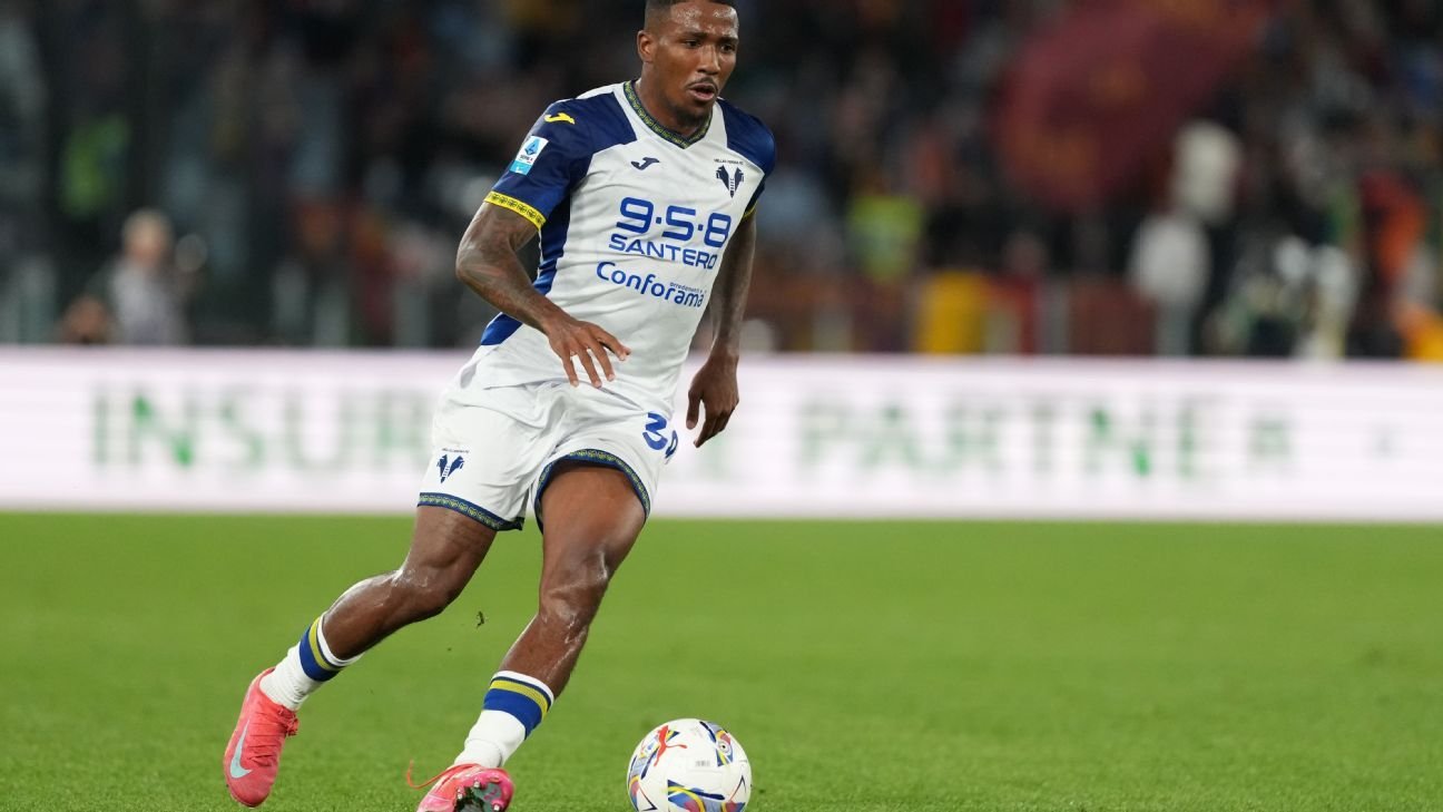 Wolves sign ‘fastest Serie A player’ Tchatchoua as EPL nears record