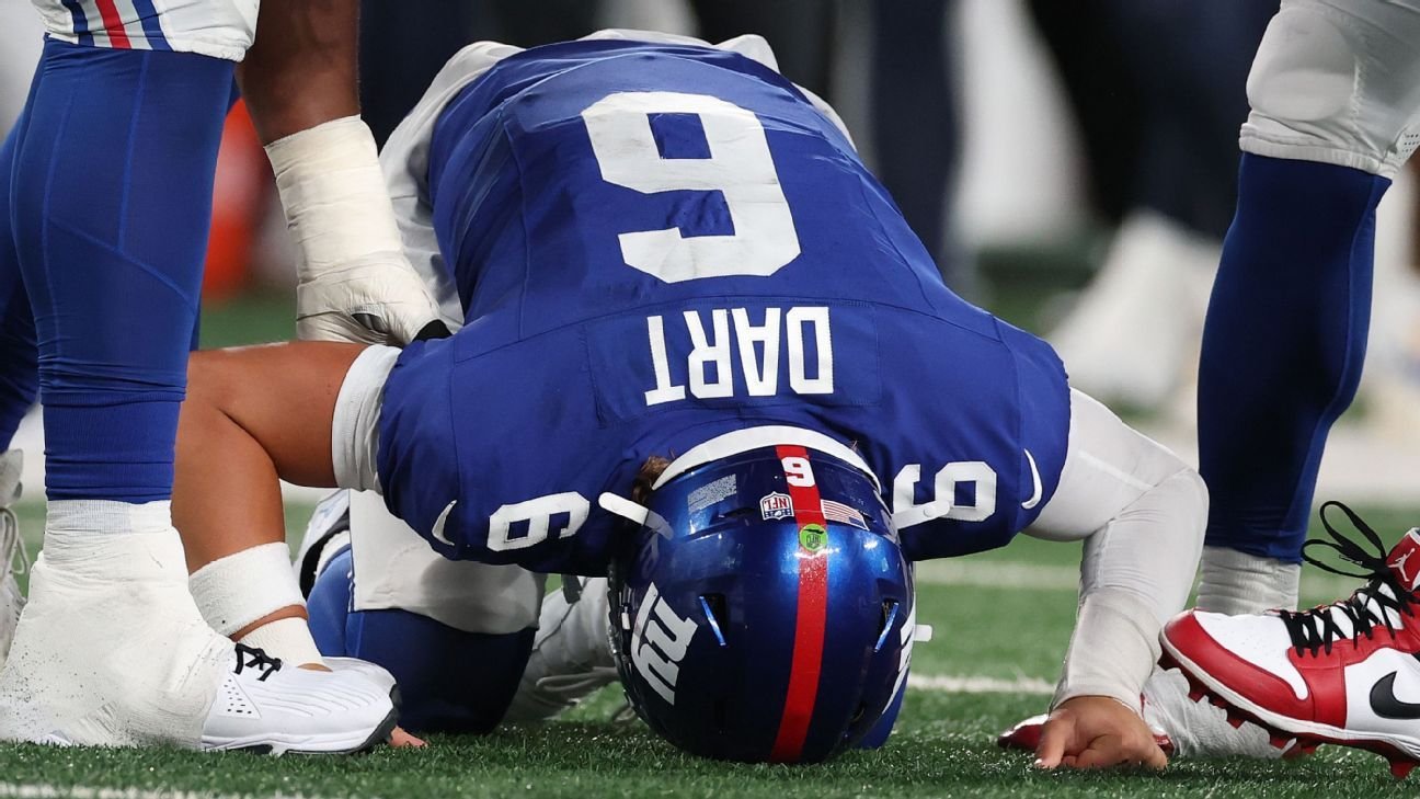 Giants rookie QB Jaxson Dart cleared after injury scare Giants rookie QB Jaxson Dart cleared after injury scare