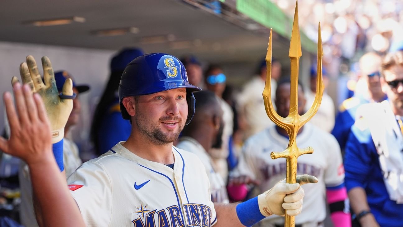 Cal Raleigh’s catcher home run record, surprising power seasons Cal Raleigh’s catcher home run record, surprising power seasons