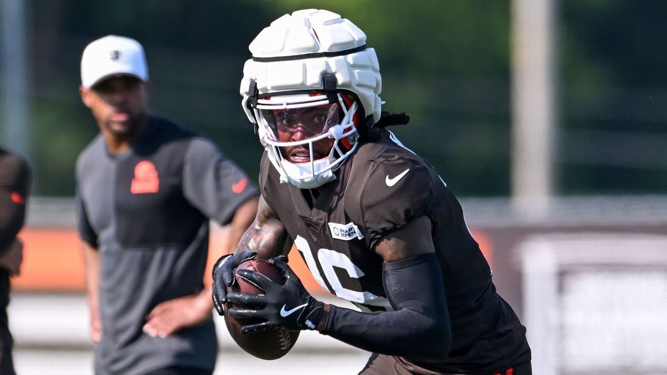 Source — Browns to release veteran receiver Diontae Johnson Source — Browns to release veteran receiver Diontae Johnson