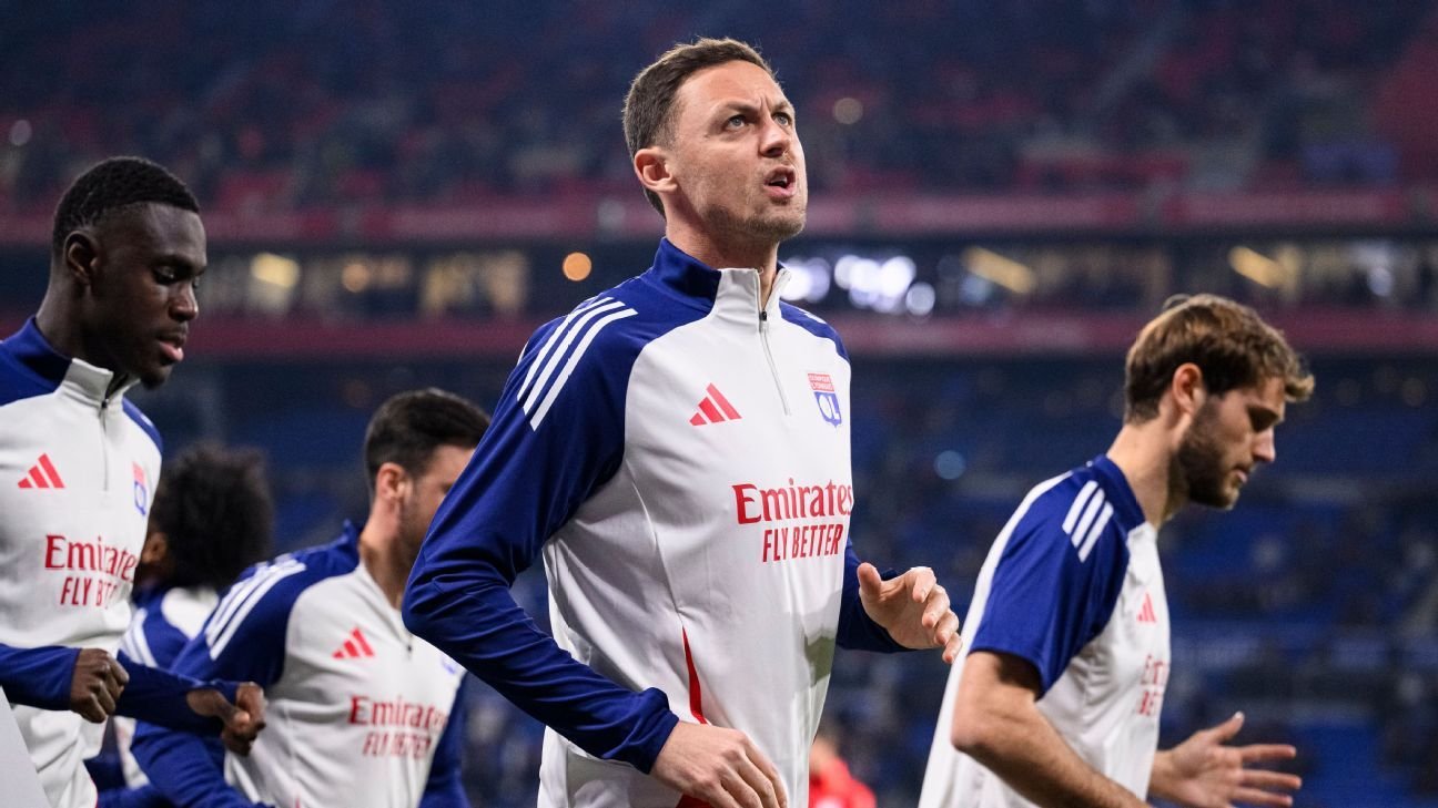 Ex-Manchester United MF Matic signs for promoted Sassuolo Ex-Manchester United MF Matic signs for promoted Sassuolo