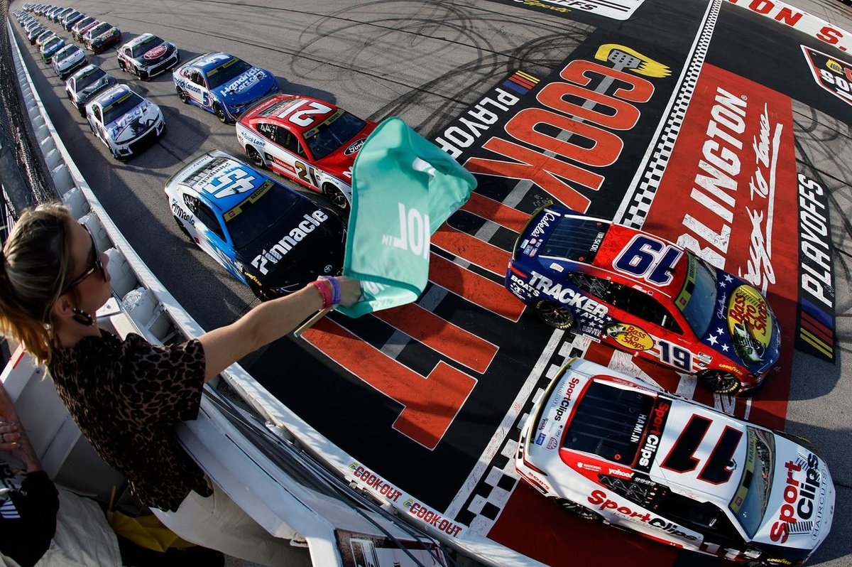 Winners and losers from a mistake-filled playoff race at Darlington Winners and losers from a mistake-filled playoff race at Darlington