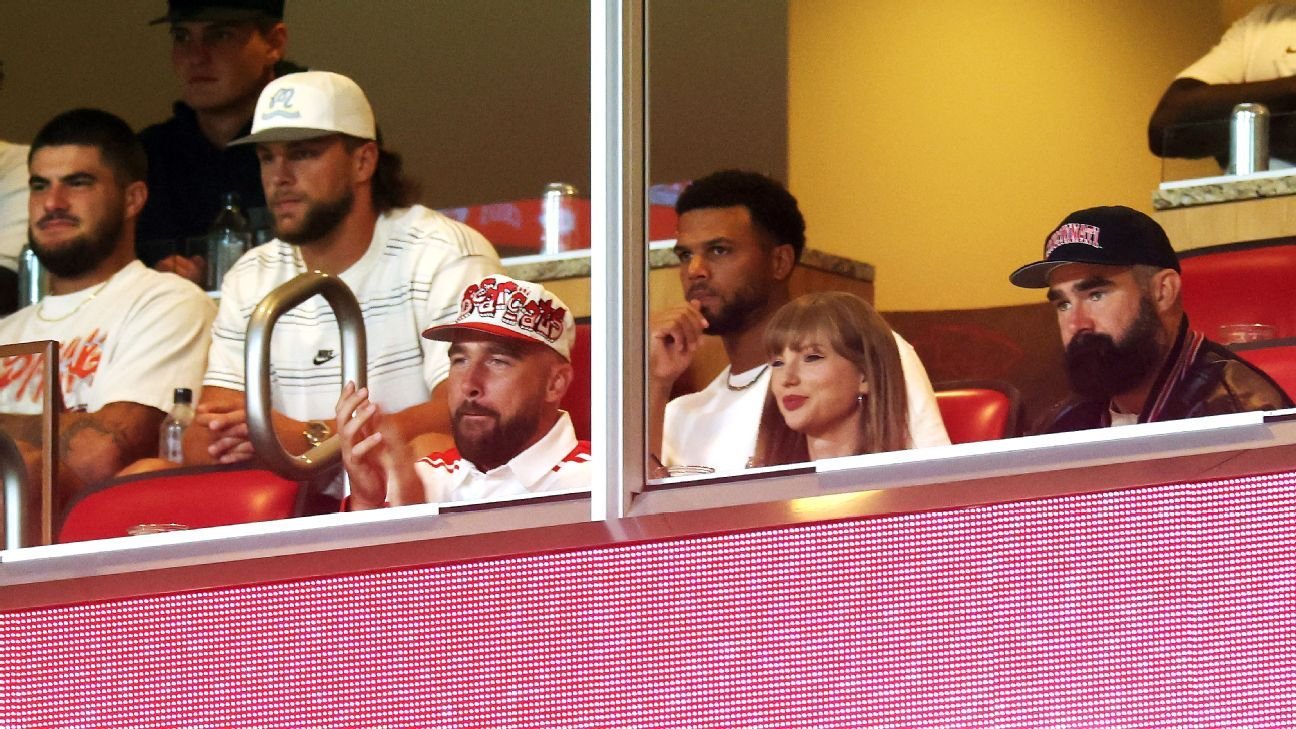 Travis Kelce addresses engagement to Taylor Swift for the first time