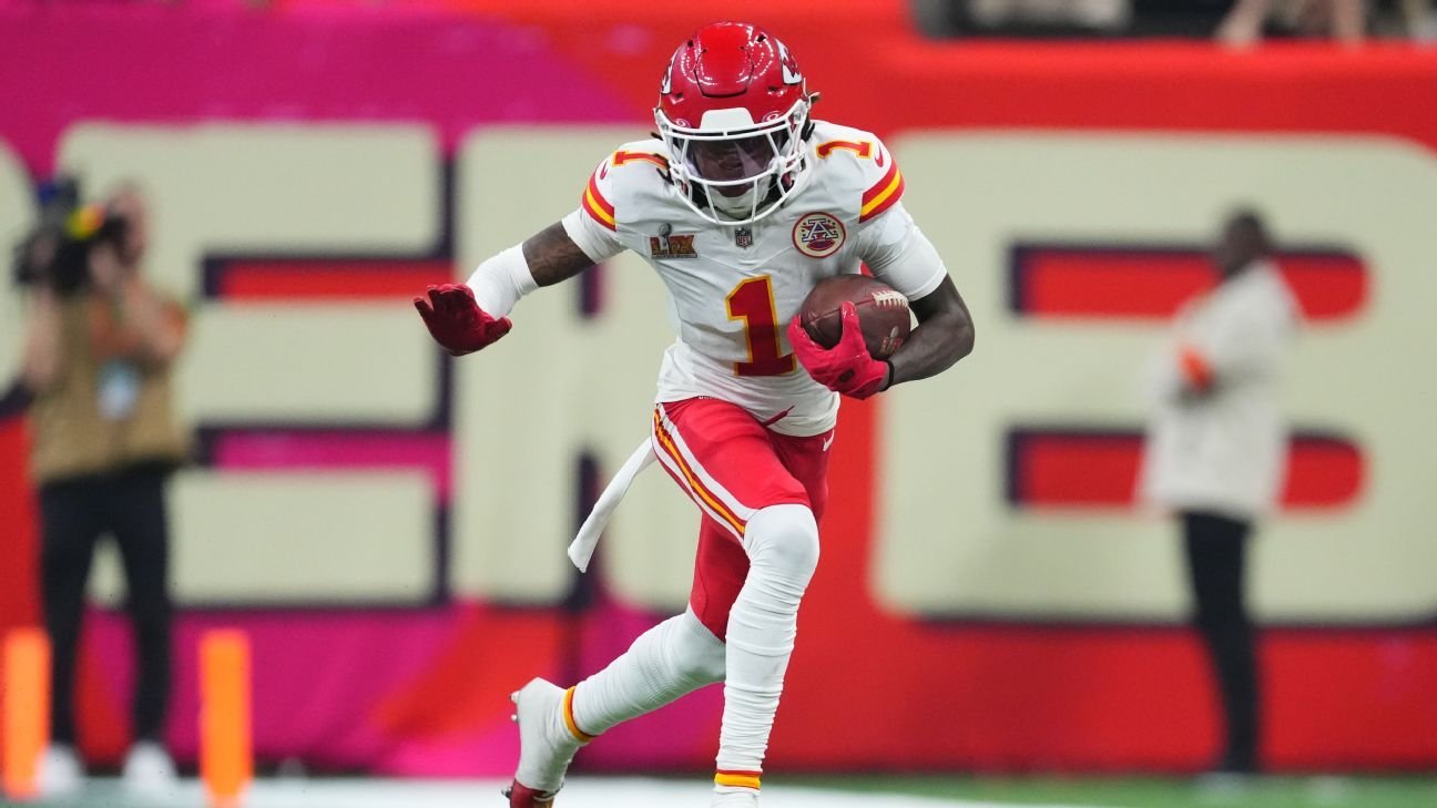 Xavier Worthy hurt on first drive as Chiefs open season flat