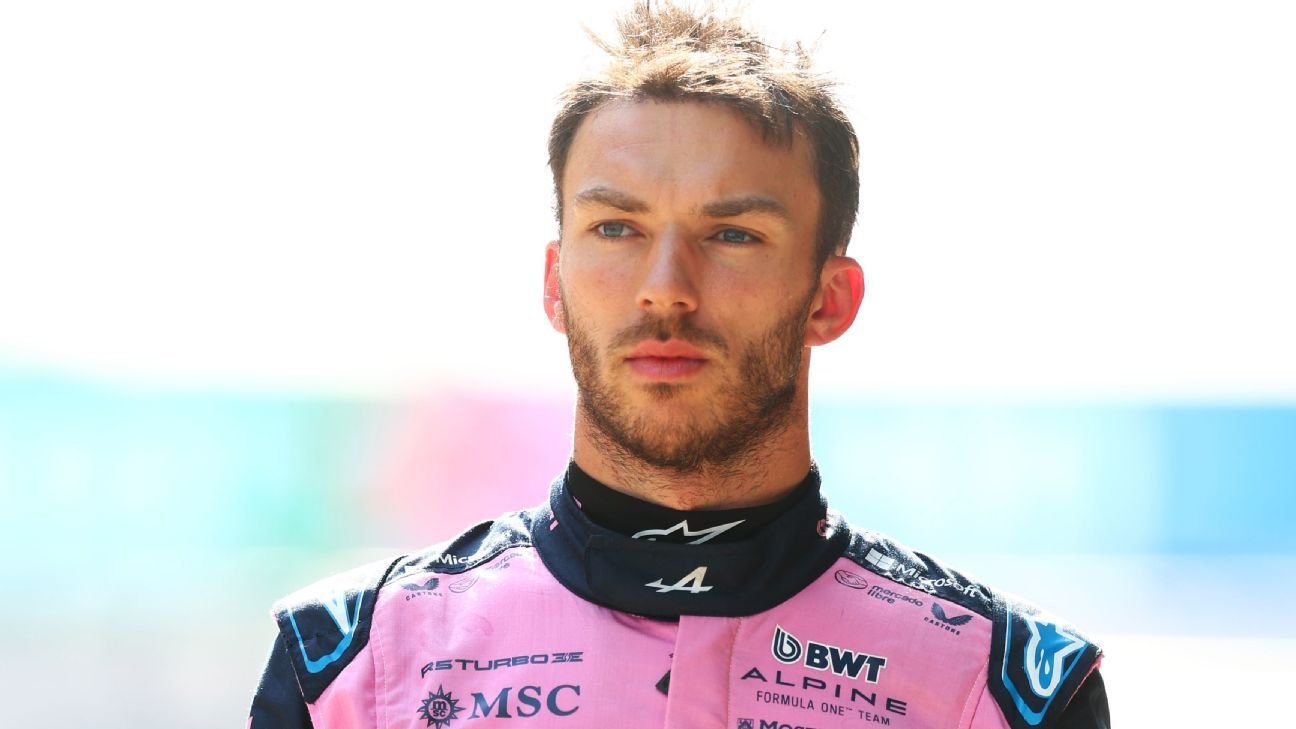 Pierre Gasly signs new Alpine contract until 2028