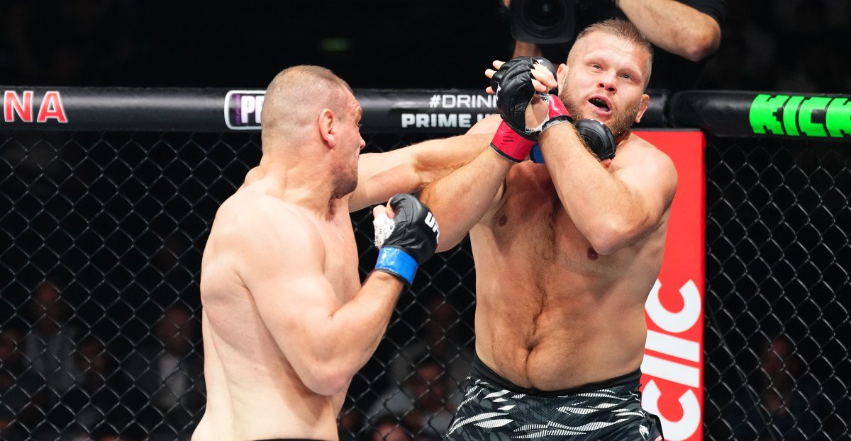 Hard-hitting Heavyweight newcomer scores UFC main event in just second appearance