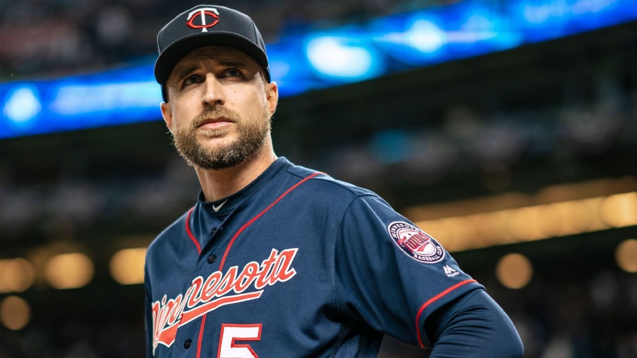 Twins fire manager Rocco Baldelli after 70-92 season Twins fire manager Rocco Baldelli after 70-92 season