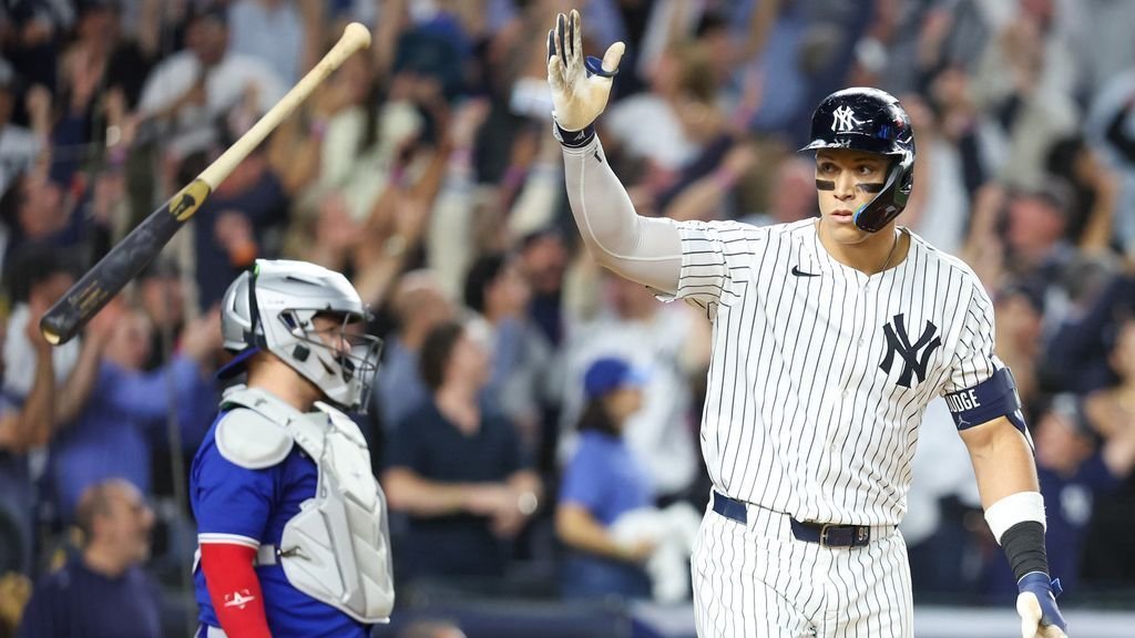 Judge comes through with 3-run shot as Yankees take Game 3 Judge comes through with 3-run shot as Yankees take Game 3