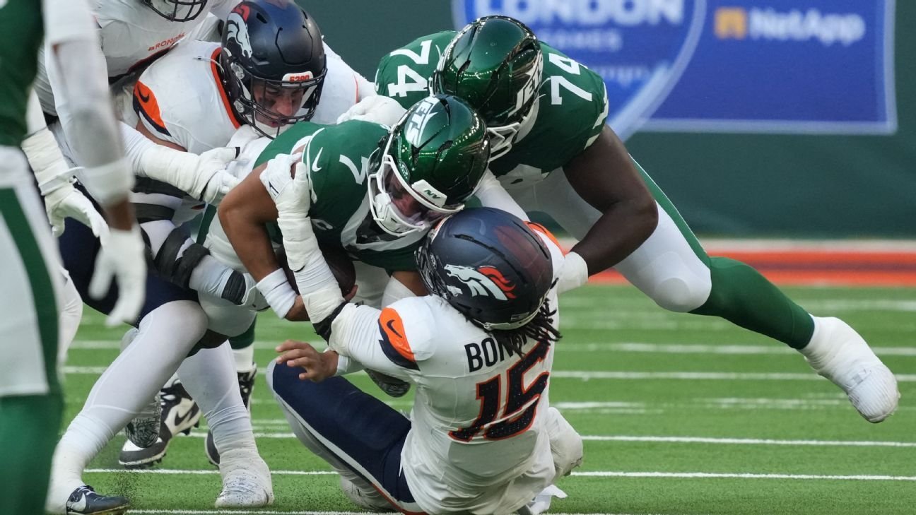 Glenn defends Justin Fields despite Jets’ -10 net pass yards Glenn defends Justin Fields despite Jets’ -10 net pass yards