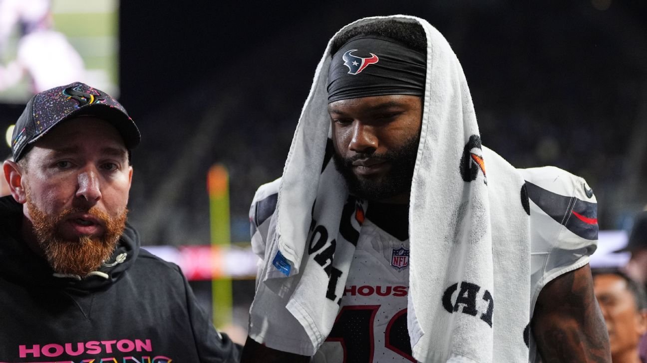 Texans’ Nico Collins suffers concussion after catch attempt