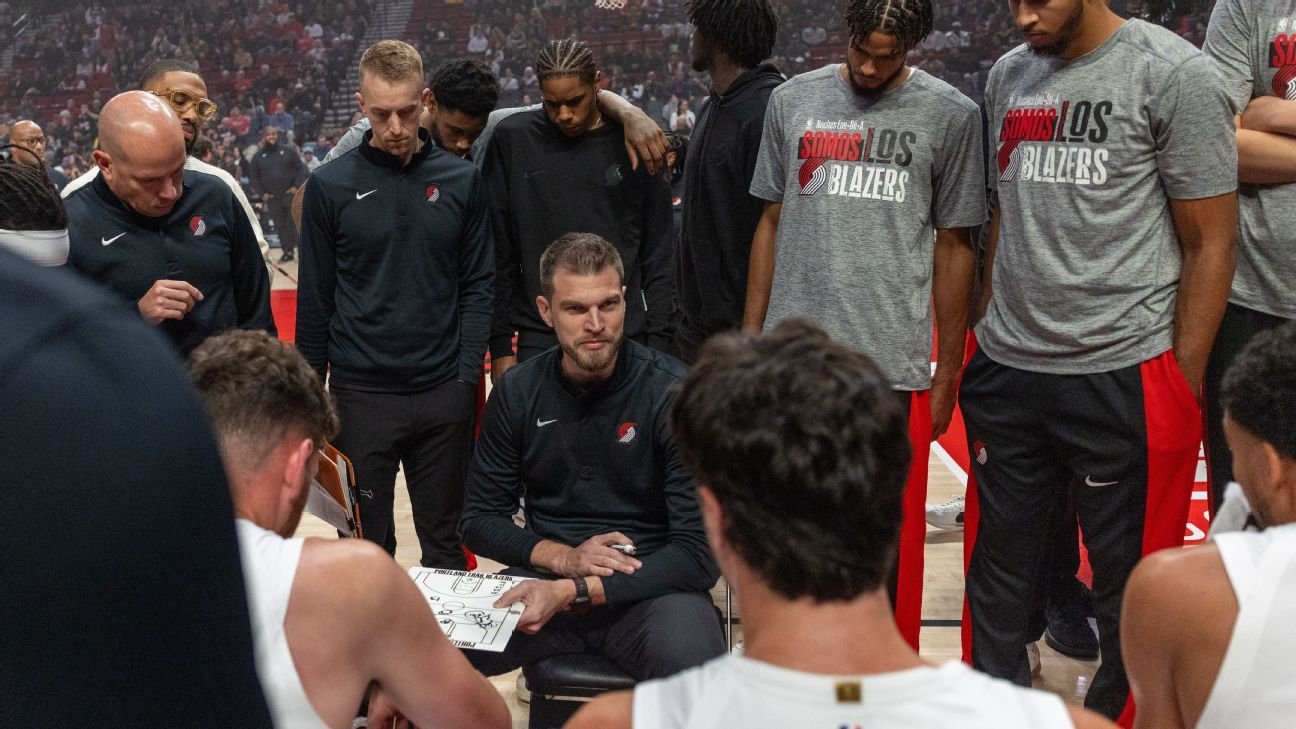 Led by Splitter, Blazers earn win day after Billups’ arrest Led by Splitter, Blazers earn win day after Billups’ arrest