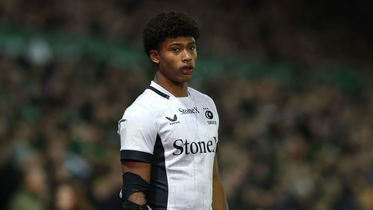 Autumn internationals: England call-up teenage winger Noah Caluori Autumn internationals: England call-up teenage winger Noah Caluori