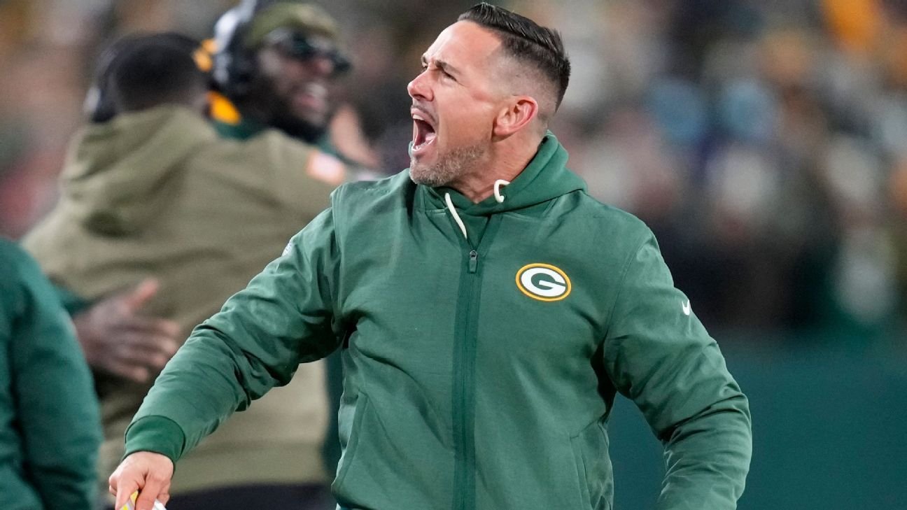 LaFleur, Packers get best of Johnson, Bears to top NFC North LaFleur, Packers get best of Johnson, Bears to top NFC North