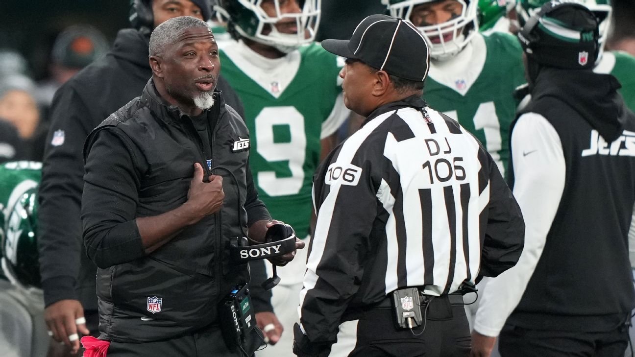 Despite being 3-14, Jets still believe in coach Aaron Glenn Despite being 3-14, Jets still believe in coach Aaron Glenn